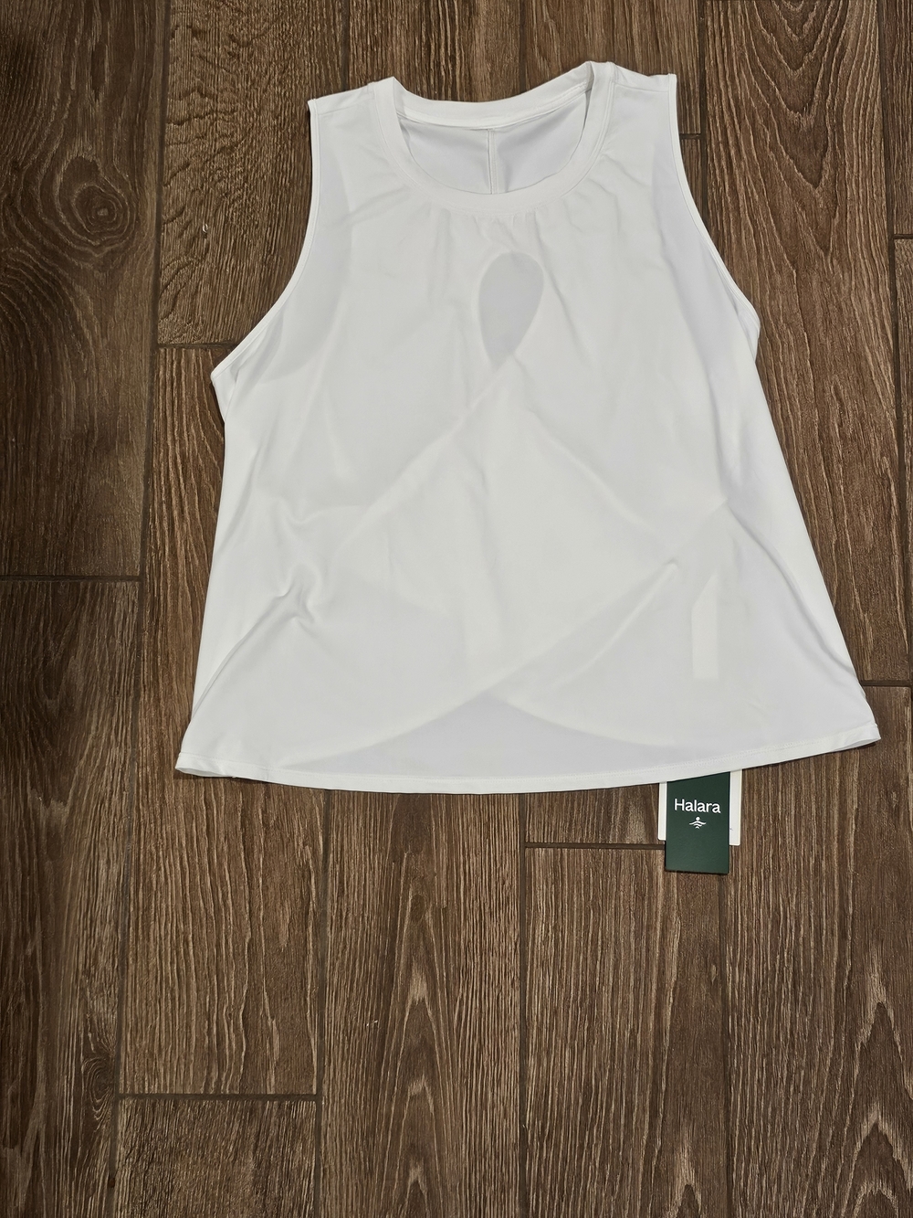 HALARA White Athletic Tank Top with Back Keyhole NWT - Picture 5 of 8